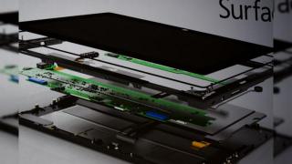 Microsoft caută designeri pentru tableta Surface Mini de 7/8 inch