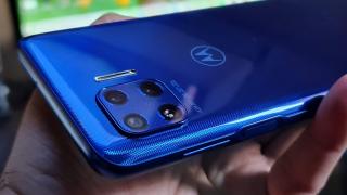 Motorola Moto G 5G Plus: Camera pune la bătaie 6 senzori, stă bine la Macro, excelează la selfie