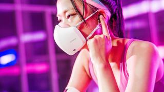 În loc de smartphone-uri, LG a început să producă măști faciale de protecție; PuriCare Wearable Air Purifier vine cu microfon și difuzoare