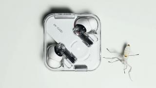 Nothing ear (1) au debutat oficial! Căști wireless cu sistem ANC avansat, autonomie generoasă și design unic