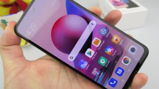 Redmi Note 10S: Display luminos, viu colorat şi plăcut privirii
