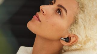 Căștile OnePlus Buds Pro vor fi disponibile la precomandă în România din 18 august; Aduc o calitate audio premium și sistem ANC inteligent