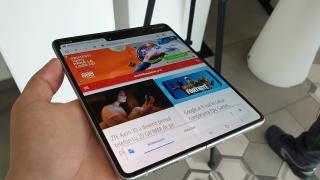 Cât te costă înlocuirea ecranului stricat pentru Galaxy Z Fold 3 sau Z Flip 3? Operațiunea mai ieftină decât la modelele predecesor