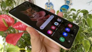 Samsung Galaxy Z Flip 3 5G: Display pliabil cu extra refresh rate, Cover Screen mai mare