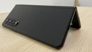 Samsung Galaxy Z Fold 3 5G: Design mai rafinat, rezistent la apă, cu rama mai solidă