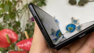 Samsung Galaxy Z Fold 3 5G: Acustica stereo aduce un bas fantastic şi volum cât cuprinde