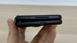 Samsung Galaxy Z Fold 3 5G: Baterie peste Galaxy Z Fold 2, încărcare cam lentă
