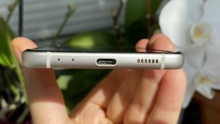 Samsung Galaxy Z Flip 3 5G: Conectivitate 5G şi Wi-Fi 6 cu viteze satisfăcătoare...ish