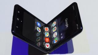Google dezvoltă deja al doilea Pixel pliabil sub numele de cod “Jumbojack”; Va avea design asemănător cu Galaxy Z Flip 3 de la Samsung