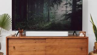 Sonos Beam 2 - soundbarul compact care surprinde prin acustica premium, a fost lansat comercial