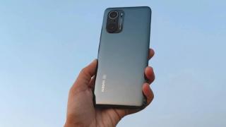 Seria de smartphone-uri Redmi K50 va include la debut 3 modele, cu diferențe notabile la nivel de cameră, procesor și încărcare