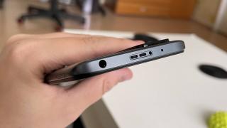 Redmi 10: Acustică stereo bogată cu difuzoare "reale", separate de earpiece-ul pentru convorbiri