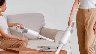 Xiaomi Mijia Vacuum Cleaner este un aspirator vertical accesibil, cu putere de 16000Pa și livrare în 3-5 zile lucrătoare la tine acasă