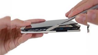 HTC One, coșmarul service-urilor; Dezasamblarea sa prezintă un terminal dificil de reparat (Video)