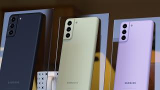 Cum se simte Samsung Galaxy S21 FE? O “machetă” a telefonului a primit un video hands-on