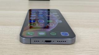 Apple iPhone 13 Pro: Bateria pe care o aşteptam de ani buni pe un model Pro