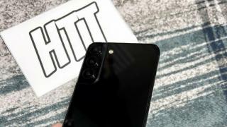 Samsung Galaxy S22 apare într-o fotografie reală în timp ce S22 Ultra primește certificarea FCC