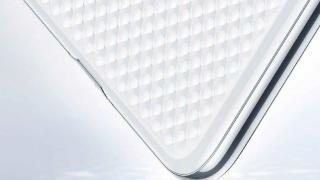 Huawei P50 Pocket primeşte noi teasere, ce indică o textură inedită a spatelui acestui pliabil