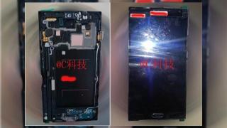 O privire sub carcasa lui Galaxy Note III prin intermediul unui prototip
