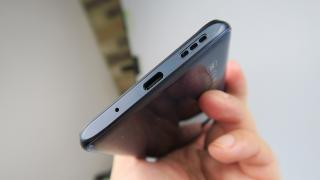 POCO M3 Pro 5G: Baterie care te poate ţine departe de încărcător şi după apus