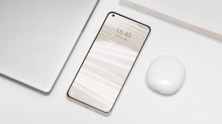 realme GT 2 Pro Master Edition primește noi teasere înainte de debut; Vine cu margini ultra-înguste în jurul display-ului, decupaj bulină pentru camera selfie
