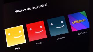 Avertizările Netflix legate de împărțirea contului cu rudele sau prietenii revin! Ce mesaj primesc utilizatorii din Italia?
