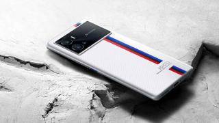 vivo introduce pe piață telefoanele iQOO 9, iQOO 9 Pro cu ecran 2K la 120 Hz, procesor Snapdragon 8 Gen 1