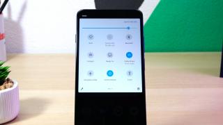 Motorola Moto G200 5G: Conectivitate cu viteze de top, port USB-C ce scoate semnal video