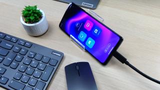 Motorola Moto G200 5G: OS, UI, aplicaţii în epoca lui Android 11, cu marele plus Ready For