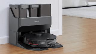 CES 2022: Roborock S7 MaxV Ultra este un aspirator robot complet autonom: curață, se curață, se umple cu apă