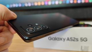 Samsung Galaxy A52s 5G: Design identic cu cel de la Galaxy A52 5G