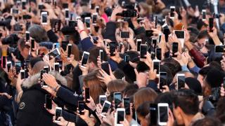 Peste 80% din populaţia Terrei are smartphone, conform lui Elon Musk şi Lex Fridman