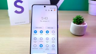 Samsung Galaxy S21 FE 5G: Conectivitate de flagship, nu pierde nimic de la S21