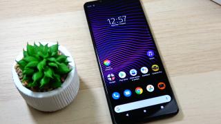 Sony Xperia 1 III: OS, UI, aplicaţii oscilând între stock şi multitasking avanst + divertisment