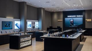 Samsung inaugurează un nou magazin Experience Store în Promenada Mall din București; Va expune noile telefoane Galaxy S22 pe 9 februarie