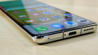 Huawei P50 Pro: Baterie cu mai mulţi miliamperi, dar mai puţine ore de utilizare decât P40 Pro