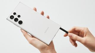 Samsung oferă 4 ani de actualizări Android și 5 ani de patch-uri de securitate pentru seriile Galaxy S22, Galaxy S21 și telefoanele Z Flip3 și Z Fold3