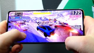 Huawei P50 Pocket: Benchmark-uri sub flagship-urile din 2021, mai apropiate de zona midrange
