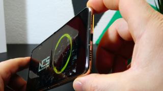 Huawei P50 Pocket: Acustică stereo fără mari realizări, simţim un compromis aici