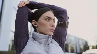 Sony anunță căștile wireless in-ear LinkBuds cu design open ring; Deja listate la vânzare în România