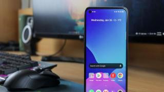 Realme 8i: Display cu rată de refresh ridicată și luminozitate bună la soare