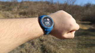 Prezentare Garmin Instinct 2 Solar - Smartwatch robust cu alimentare solară, acum cu funcție NFC pentru plăți și upgrade-uri față de predecesor