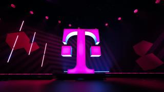 Deutsche Telekom are de astăzi un logo nou pe care îl vom vedea folosit de către brand și în România