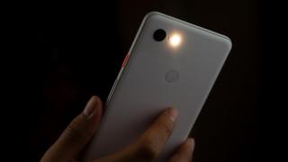 Android 13 va oferi mai mult control asupra bliț-ului LED, cu ajustări pentru luminozitate
