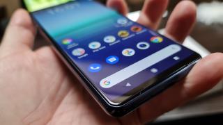 Sony Xperia 5 II primește Android 12, update care se livrează și în Europa