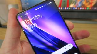 OnePlus Nord CE 2 5G: Display similar cu predecesorul, cu extra HDR şi unghiuri largi