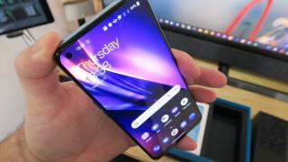 OnePlus Nord CE 2 5G: Conectivitate satisfăcătoare pentru gaming, Netflix