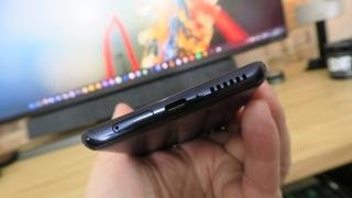 Motorola Edge 30 Pro: Baterie cu aşteptări mari, dar fără a livra pe deplin