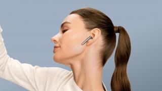 HUAWEI anunță căștile wireless FreeBuds 4E cu ANC, Bluetooth 5.2 și drivere de 14.3 mm
