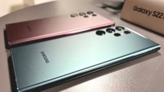 Samsung Galaxy S22 Ultra 5G: Design-ul mai subtil şi elegant, mai discret, rotunjit
